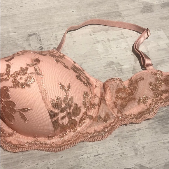 Victoria’s Secret Dream Angels Lined Demi Bra - Picture 5 of 10